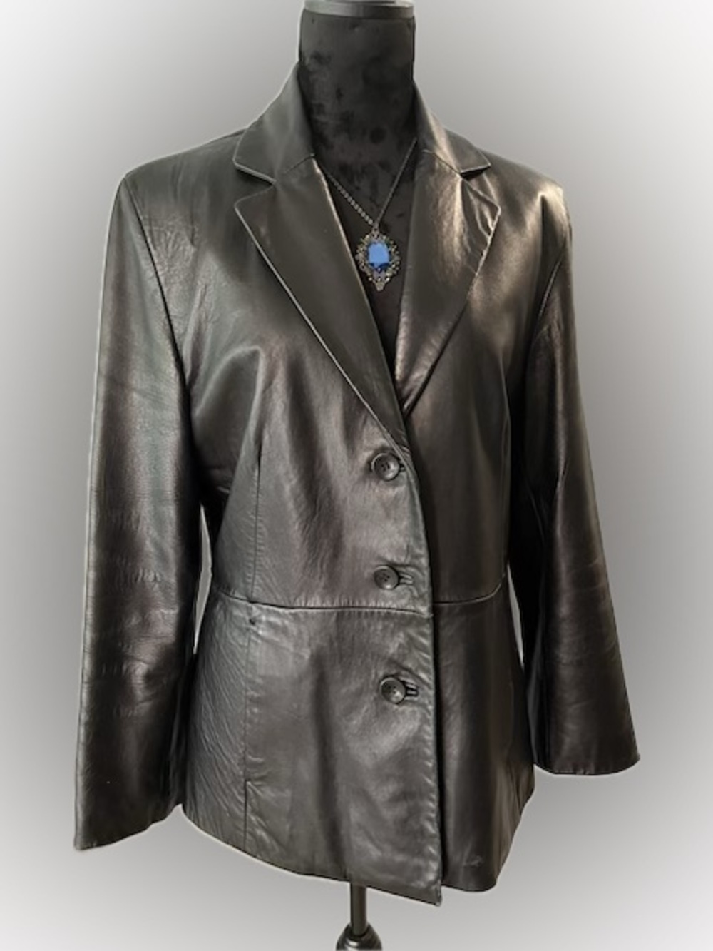 SIENA STUDIO Women's Black Leather Button-Front Jacket